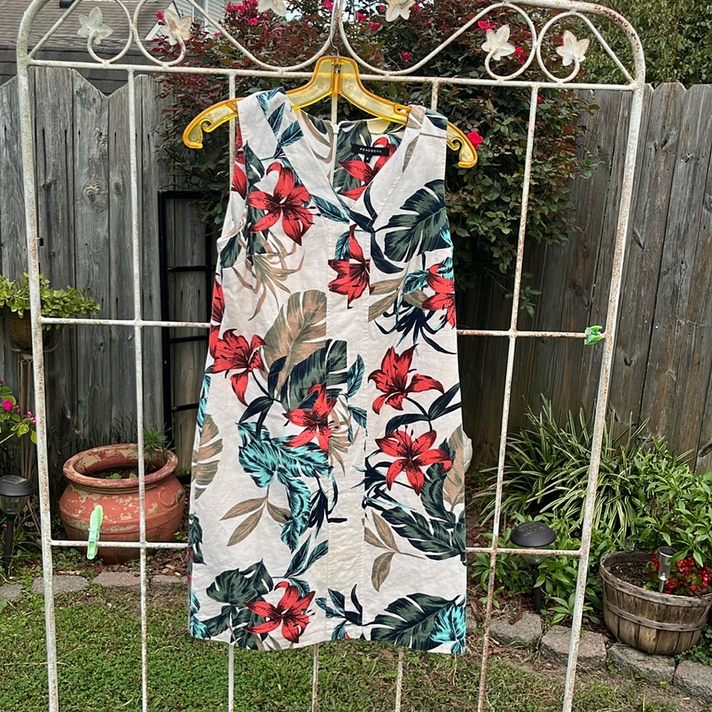 Peacocks dress pre-love gently worn size 8 , dress was made in Bangladesh